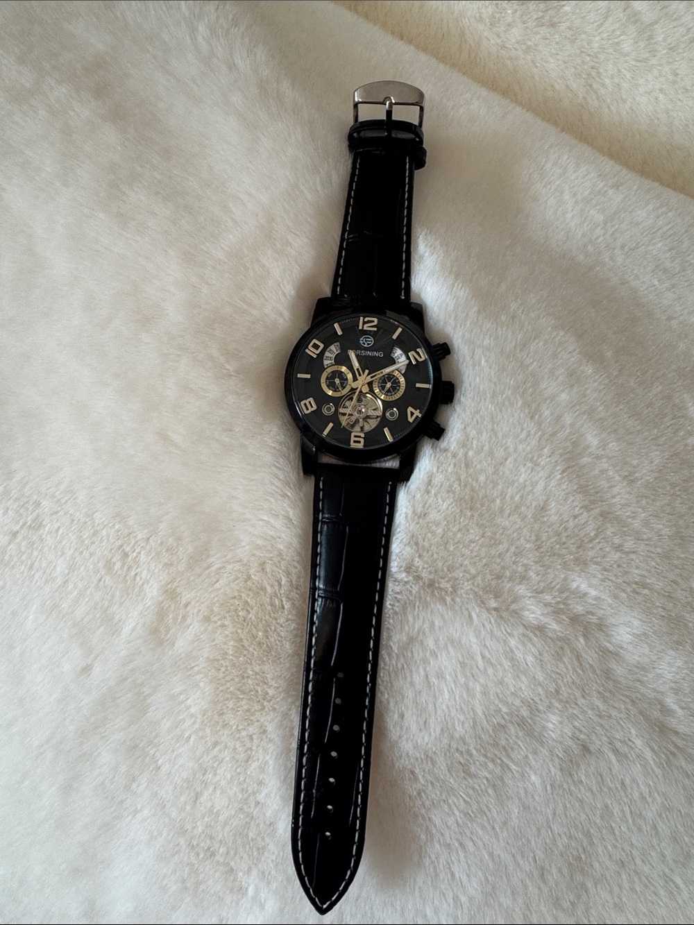 Black Men's Forsining Leather Strap Watch - Classic Chronograph Style